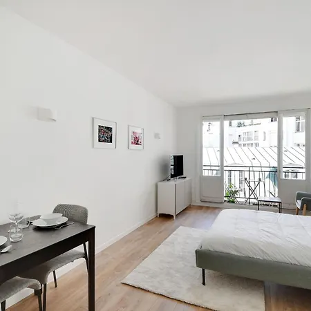 Bright Studio For 2 - Champs-Elysees Paris Exterior foto
