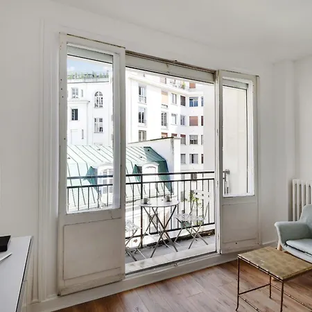Bright Studio For 2 - Champs-Elysees Paris Exterior foto